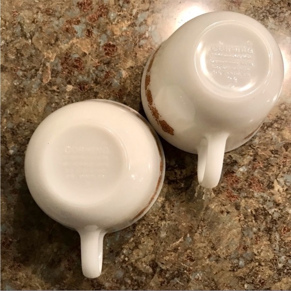 Corning Butterfly Gold Flat Cups - Picture 6 of 8